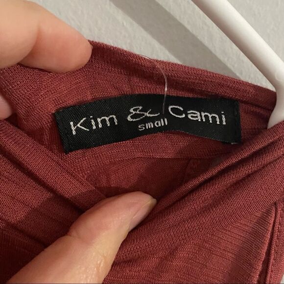 Kim & Cami Women’s Halter Neck Keyhole Back Sleeveless Top - Picture 3 of 7